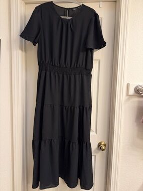 Short Flutter Sleeve Tiered Maxi Dress Black Size XL